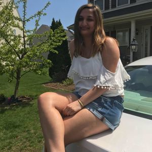 Meet your Posher, Hannah